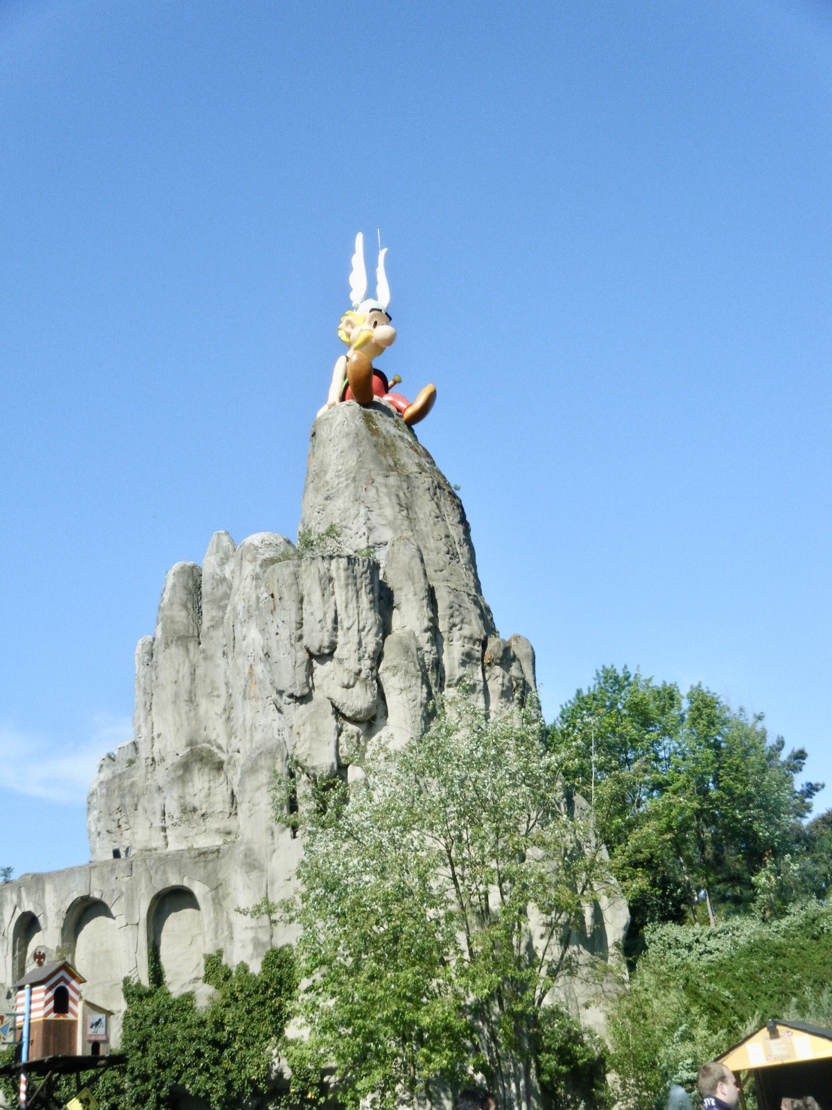 You are currently viewing Visit Parc Asterix theme park: Guide to the French alternative to Disney
