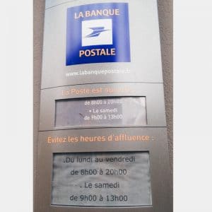 French Post Office: Learning to love paperwork