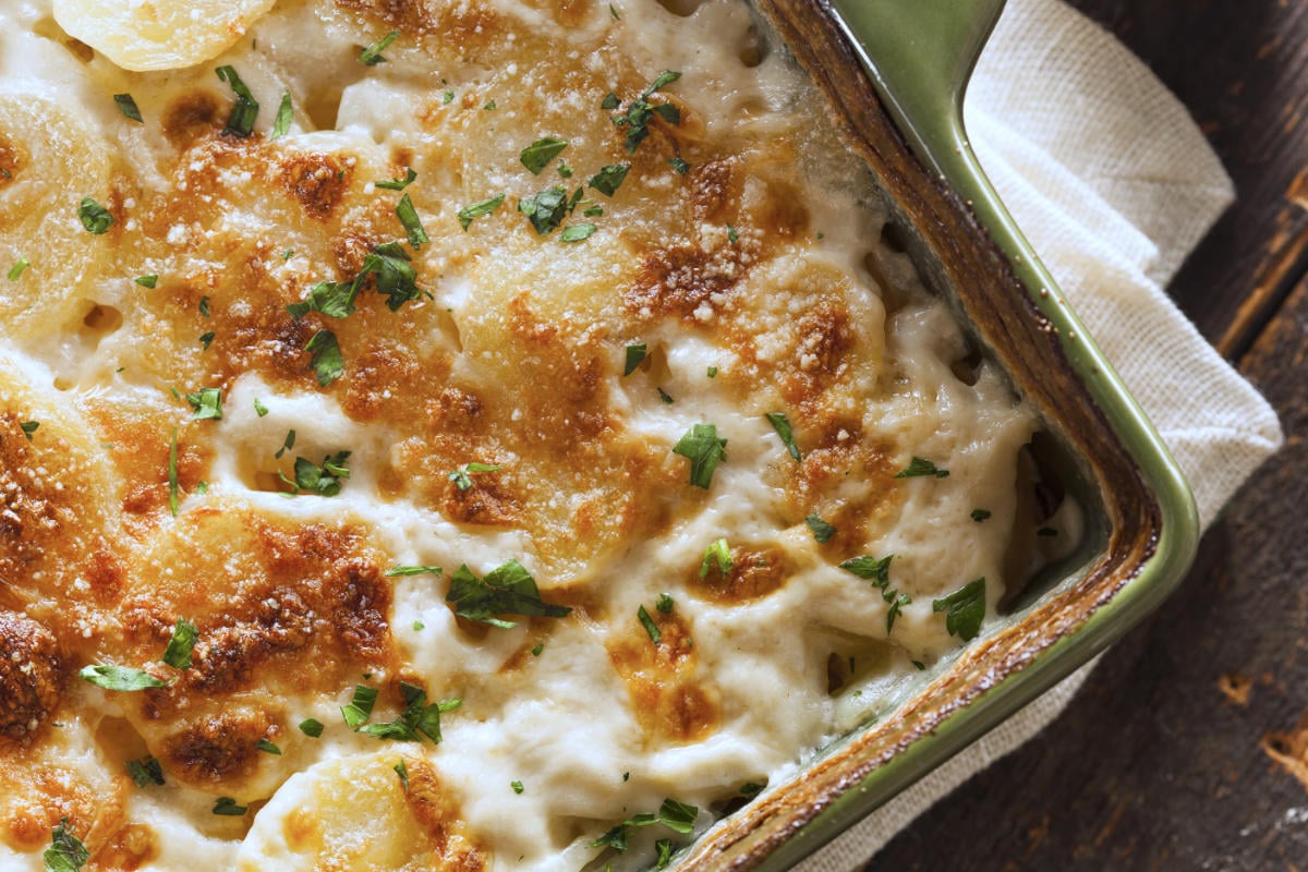 You are currently viewing Easy Gratin Dauphinois Recipe: the French Way