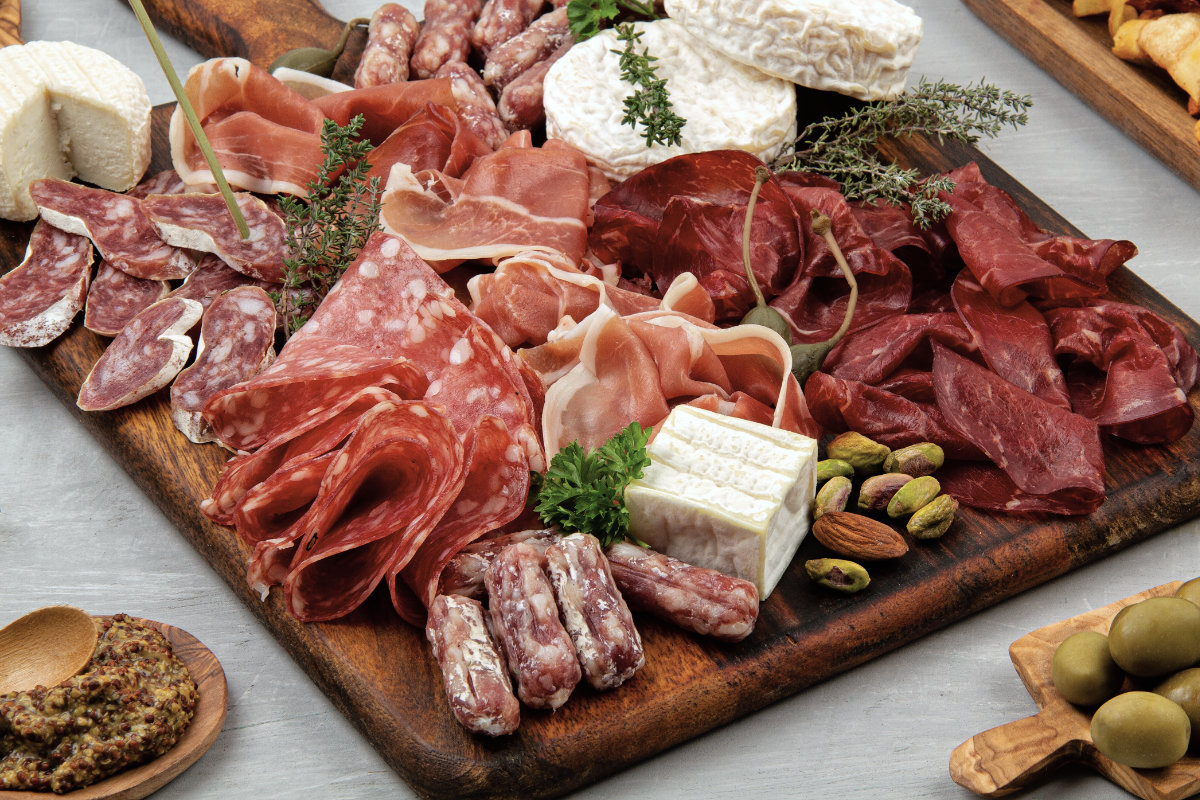 Read more about the article 9 Tips on composing a gorgeous French Charcuterie Board