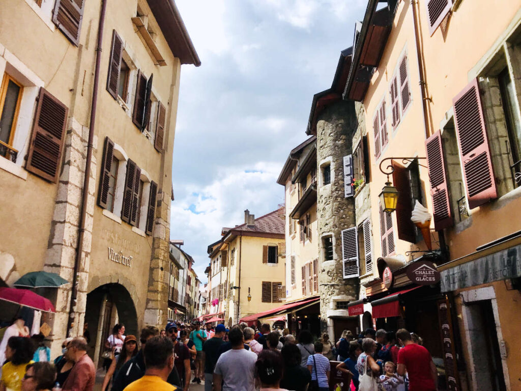 old town market Annecy