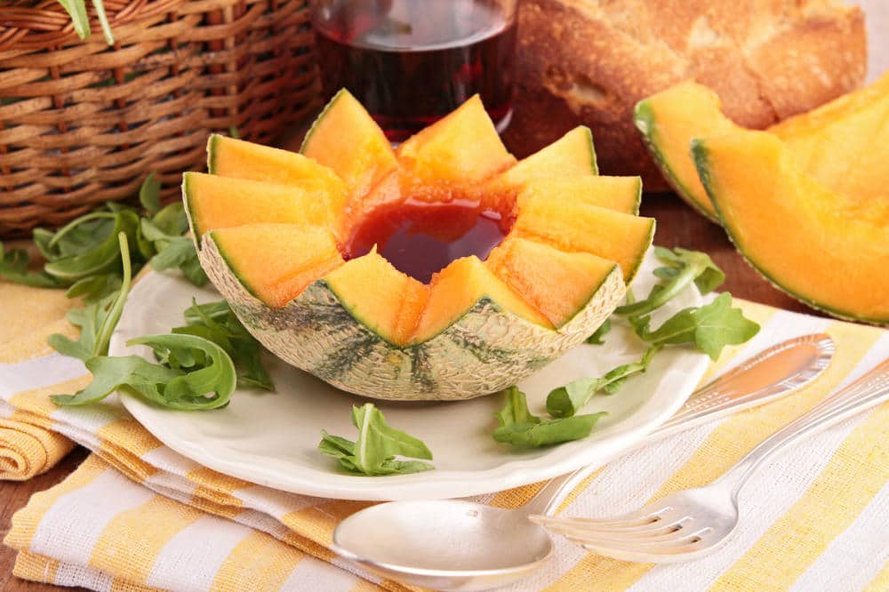 Read more about the article The perfect French Summer starter:  Melon au Porto (Recipe)