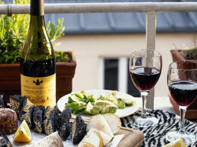 Read more about the article 9 French cheese and wine pairings to love