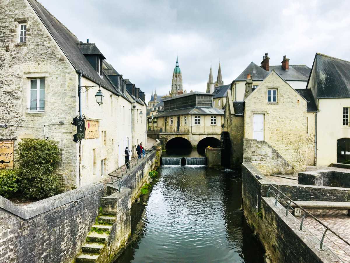 You are currently viewing Visiting Medieval Bayeux in Normandy
