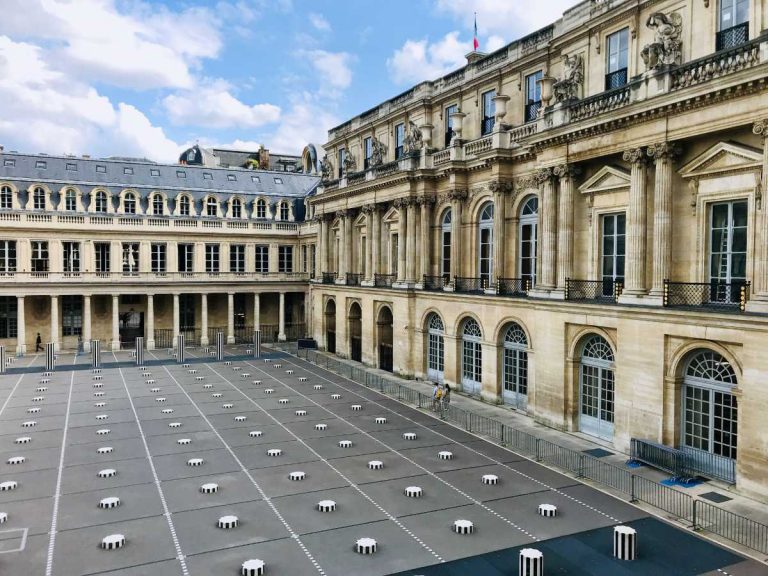 Read more about the article Palais Royal and Colonnes des Buren: 14 Facts and history (Paris)