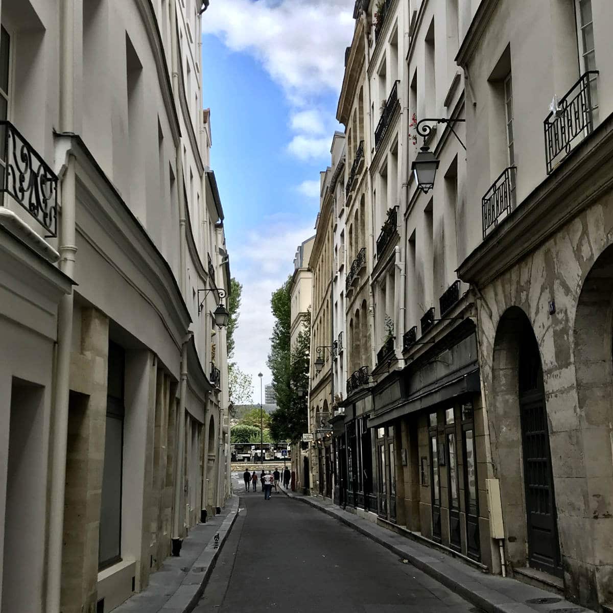 dark and narrow street in France - French superstitions