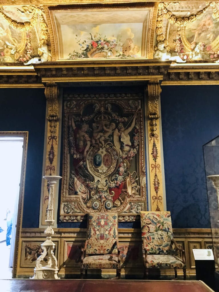 Chairs and tapestry at Musée Carnavalet