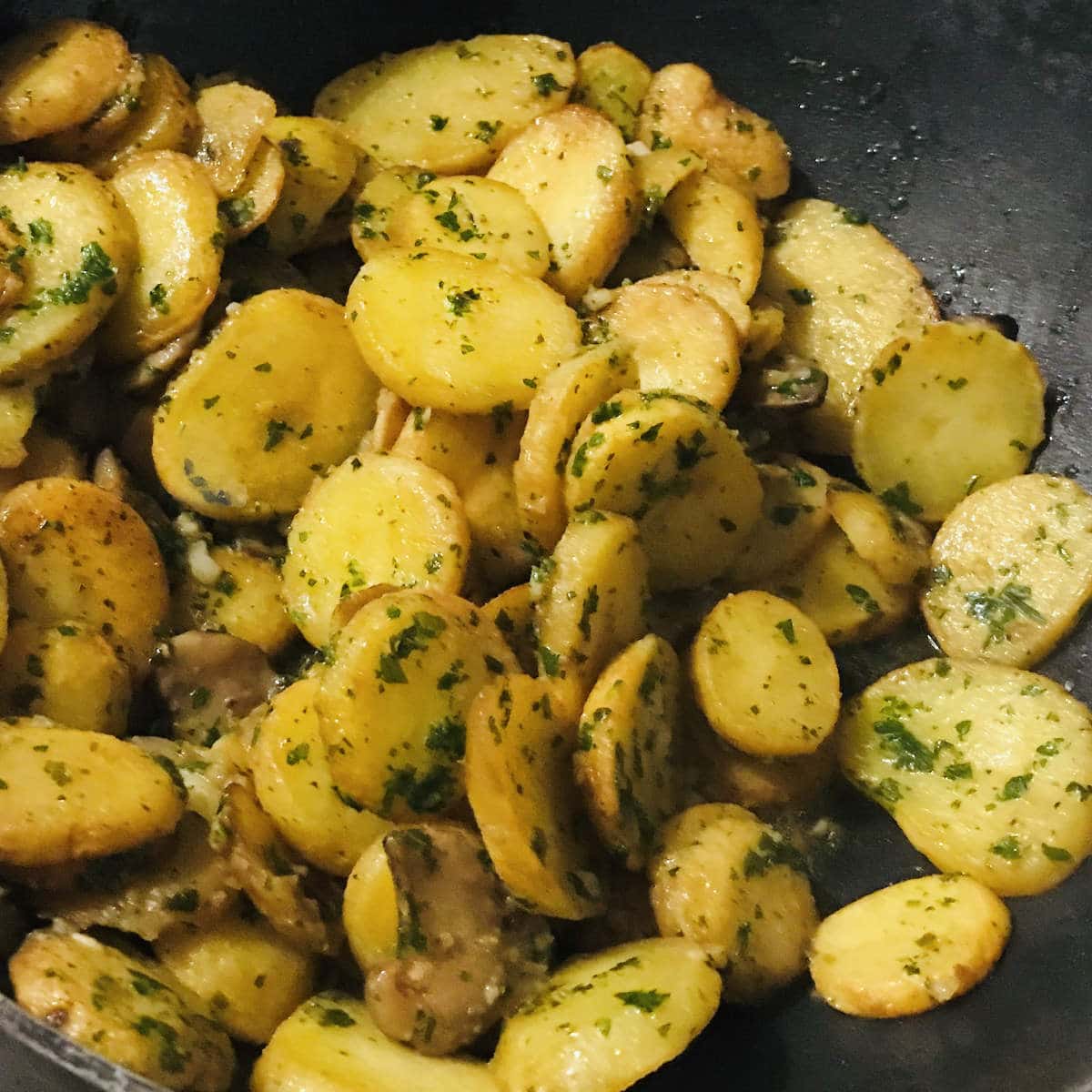 You are currently viewing Easy Lyonnaise Potatoes (French Recipe)