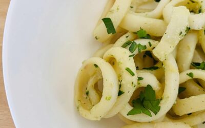 Sauteed Calamari with Garlic (French Recipe)