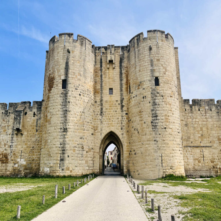 Read more about the article Aigues-Mortes: Travel guide and history of the castle town