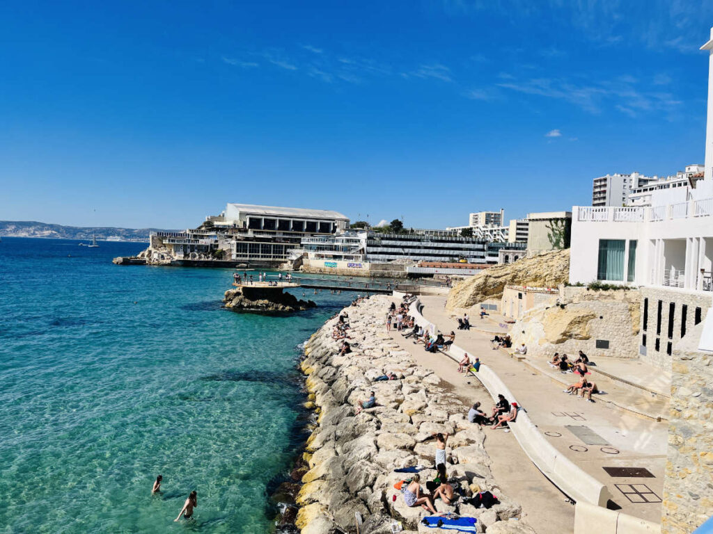 Visit Catalans beach next to Vieux Port (Marseille) 1
