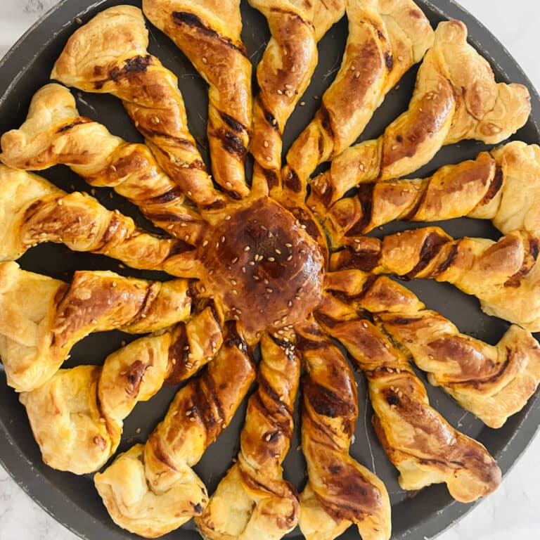 Read more about the article Tarte Soleil (Sun pie appetizer)