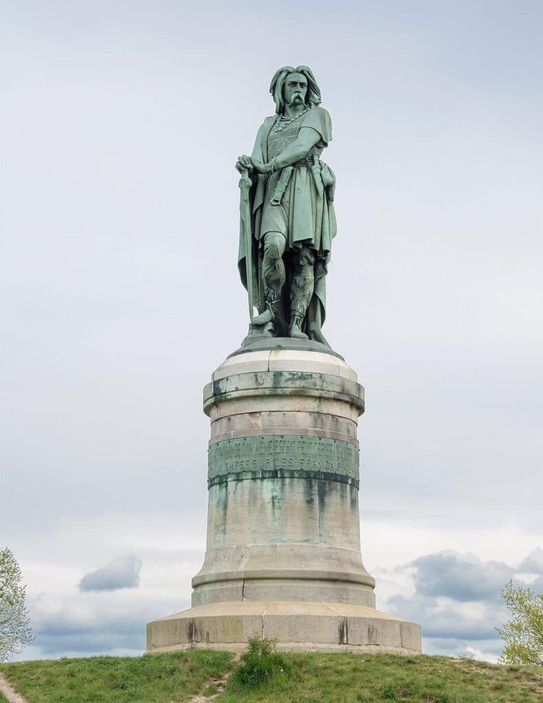 Statue of Vercingétorix par in Alise-Sainte-Reine, France