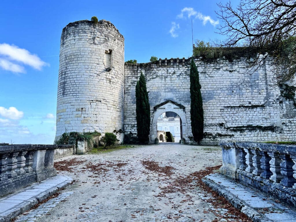 Entrance to Château de Saint-Aignan