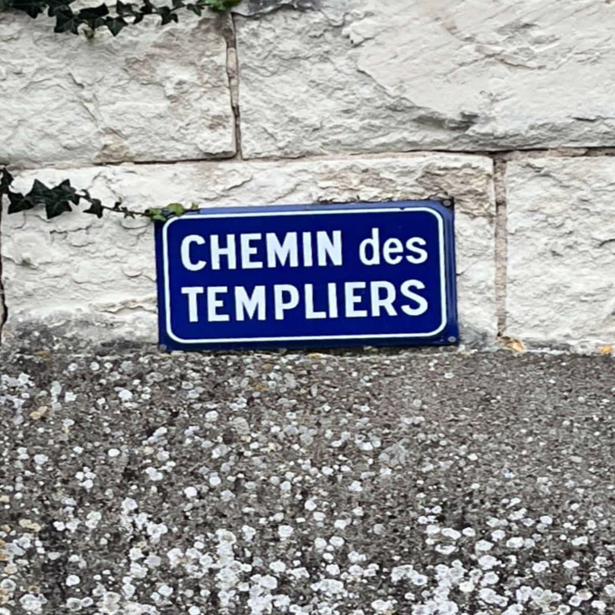 Chemin des Templiers - street sign in France