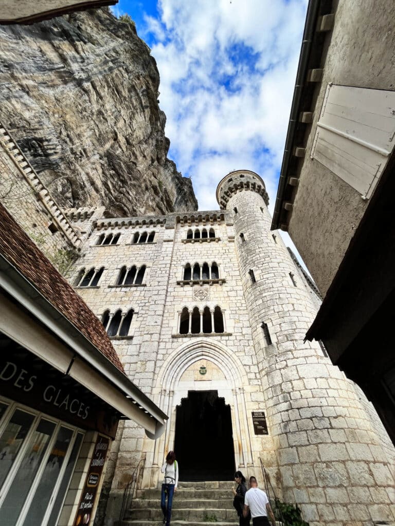 rocamadour entrance and stairs
