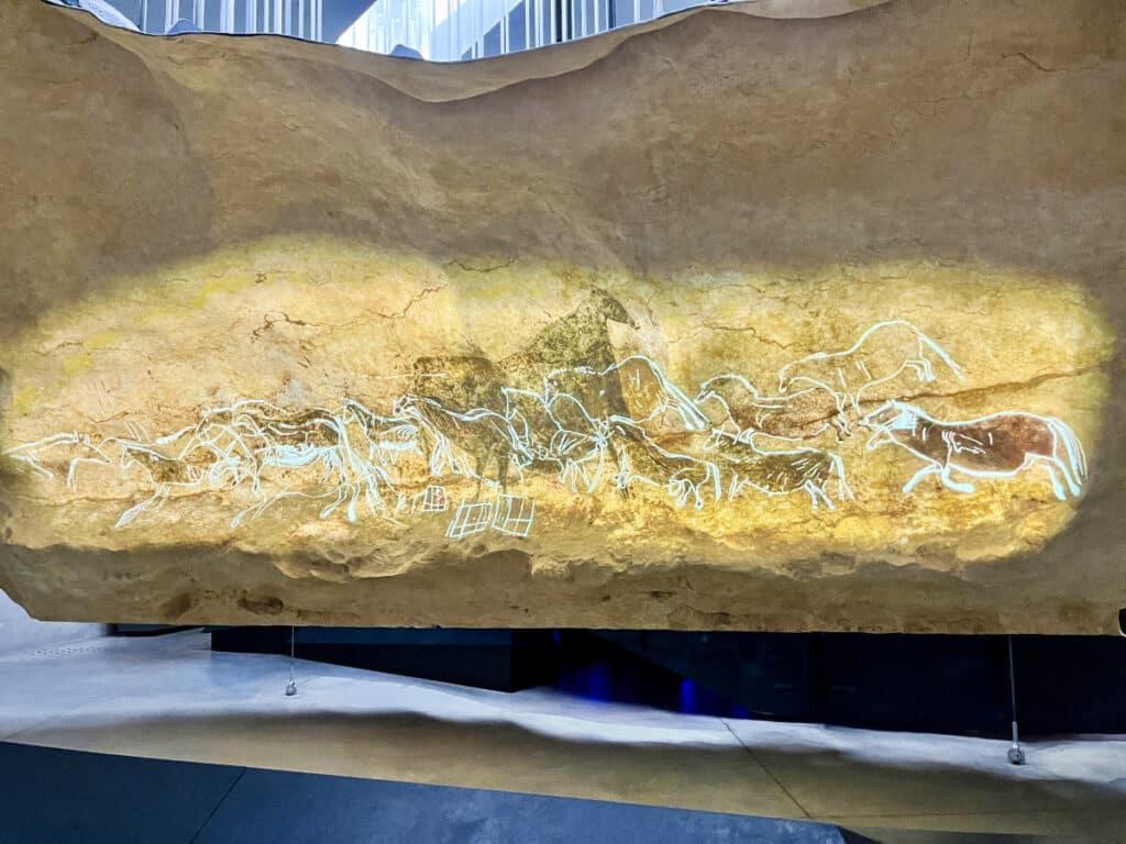 Lascaux cave: Paintings from the prehistoric world 5 Lascaux cave detailed art exhibit