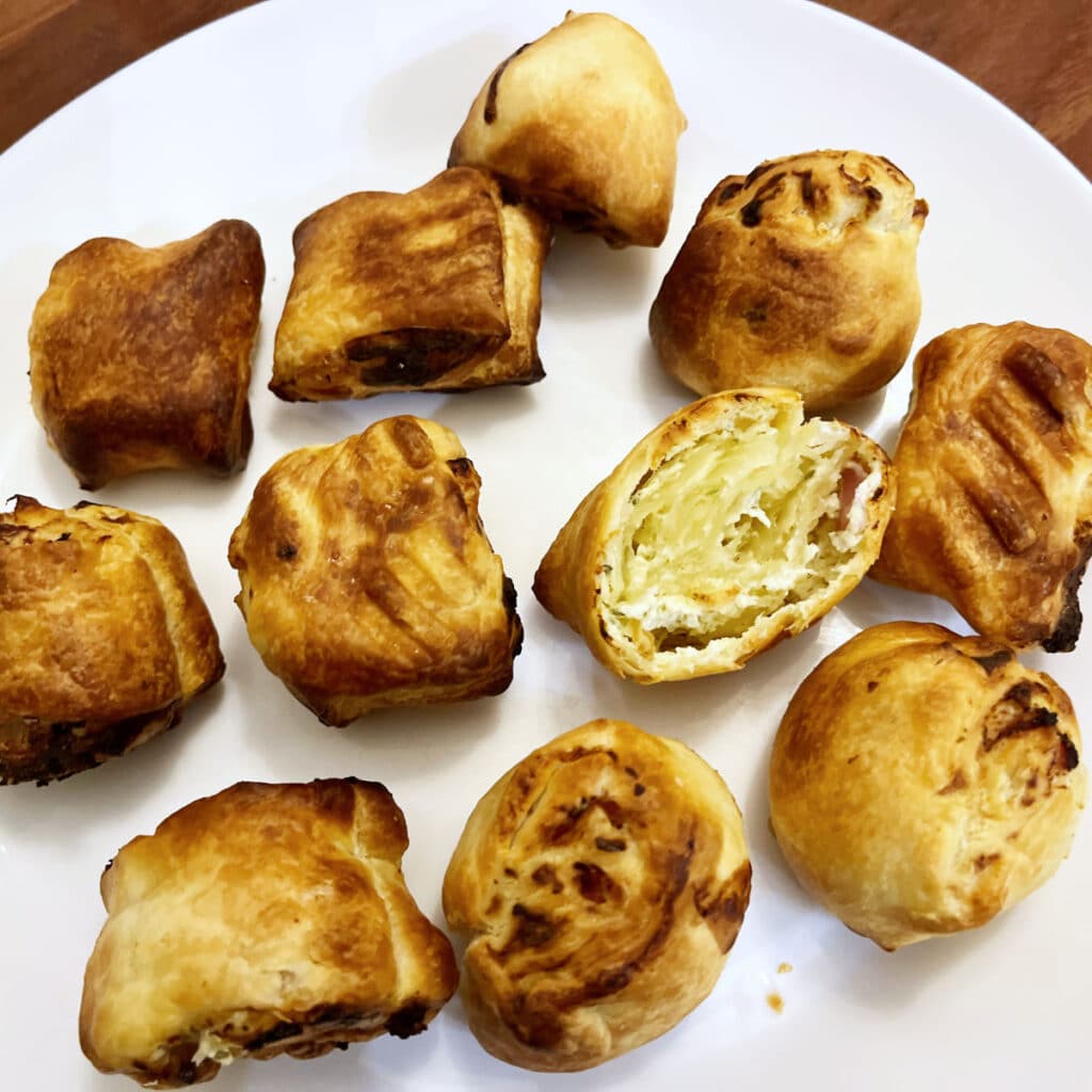 Air fryer puff pastry boursin and ham rolls 11 Boursin rolls